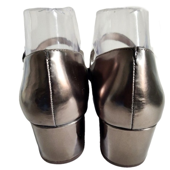 Louise et Cie Mary Jane 2” Heels Gold with Classic Design Size 5.5 - Picture 7 of 11